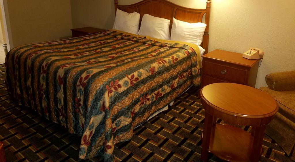 Americas Best Value Inn-Winnsboro Exterior foto