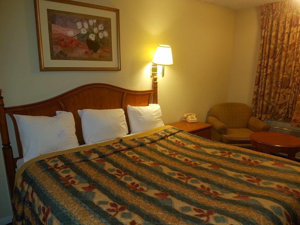 Americas Best Value Inn-Winnsboro Exterior foto